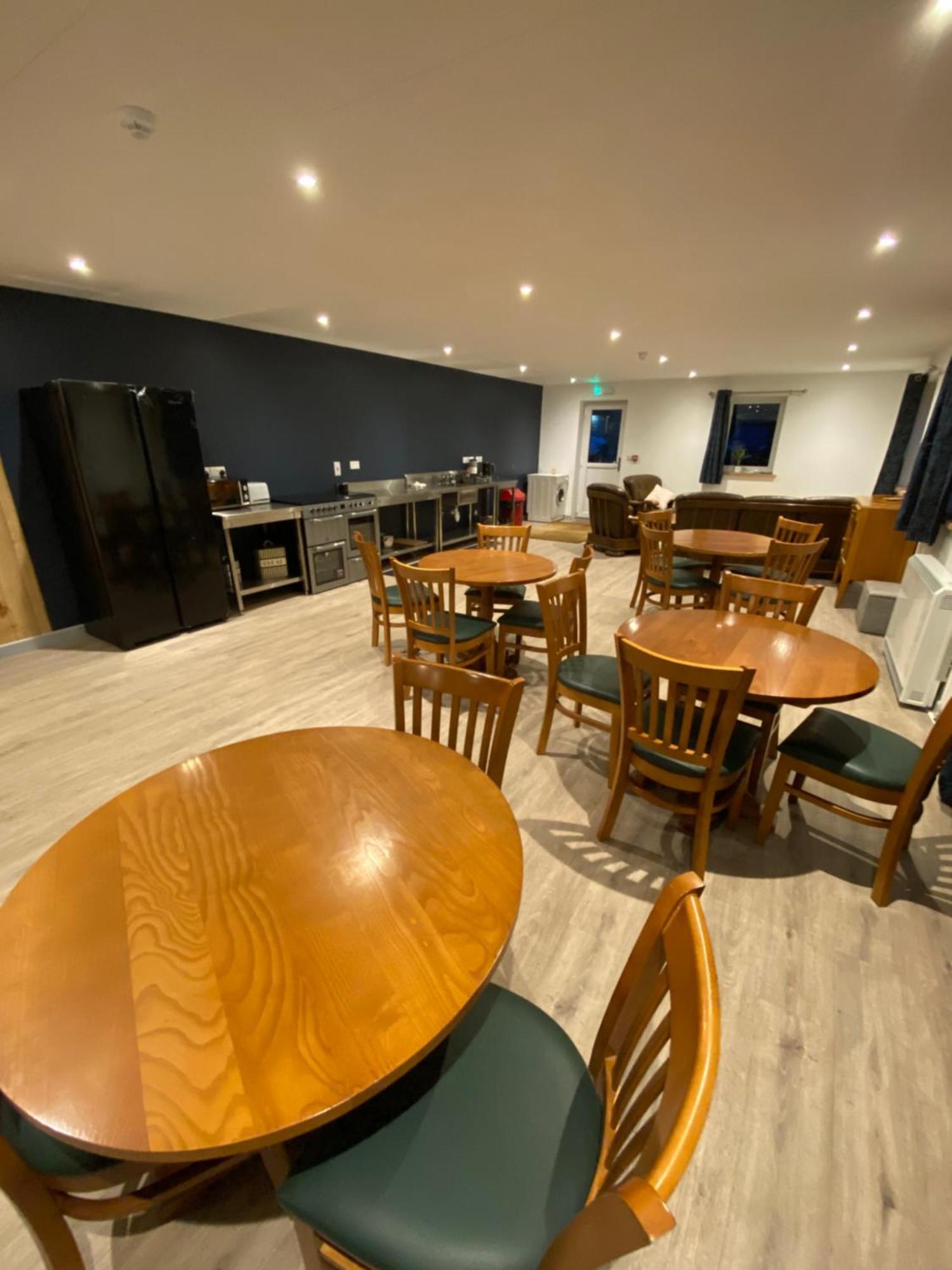 Modern Studio Apartment Set Beneath The Black Mountains A Stones Throw From The Offas Dyke Path Clodock Экстерьер фото